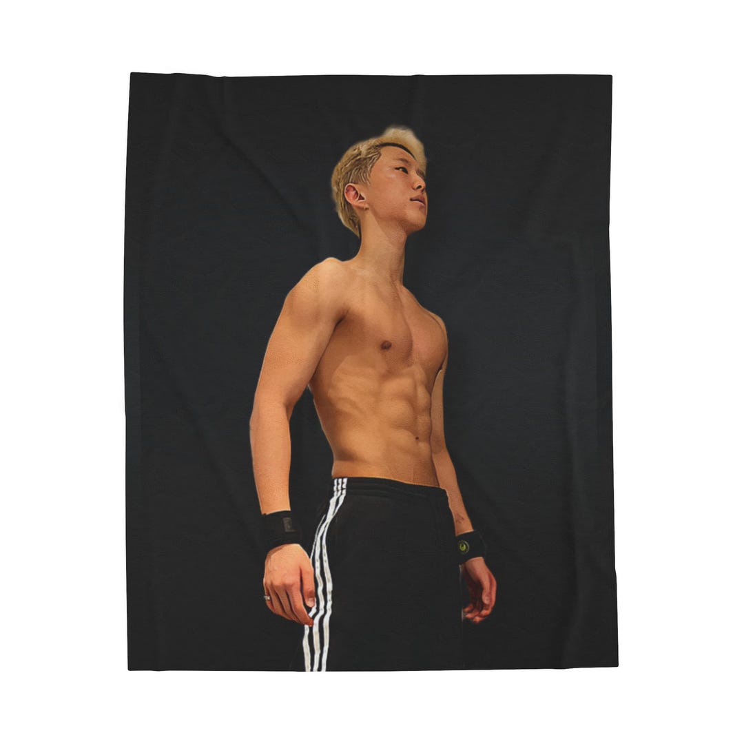 SVT Hoshi Shirtless Photo Blanket, Seventeen Hoshi Kpop Merch, Gift for ...