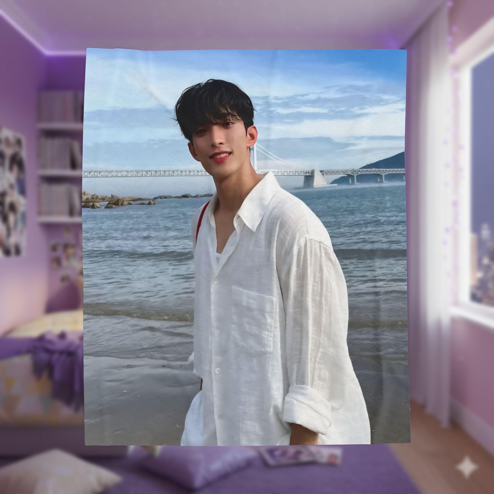 Dk Seventeen Blanket - Etsy