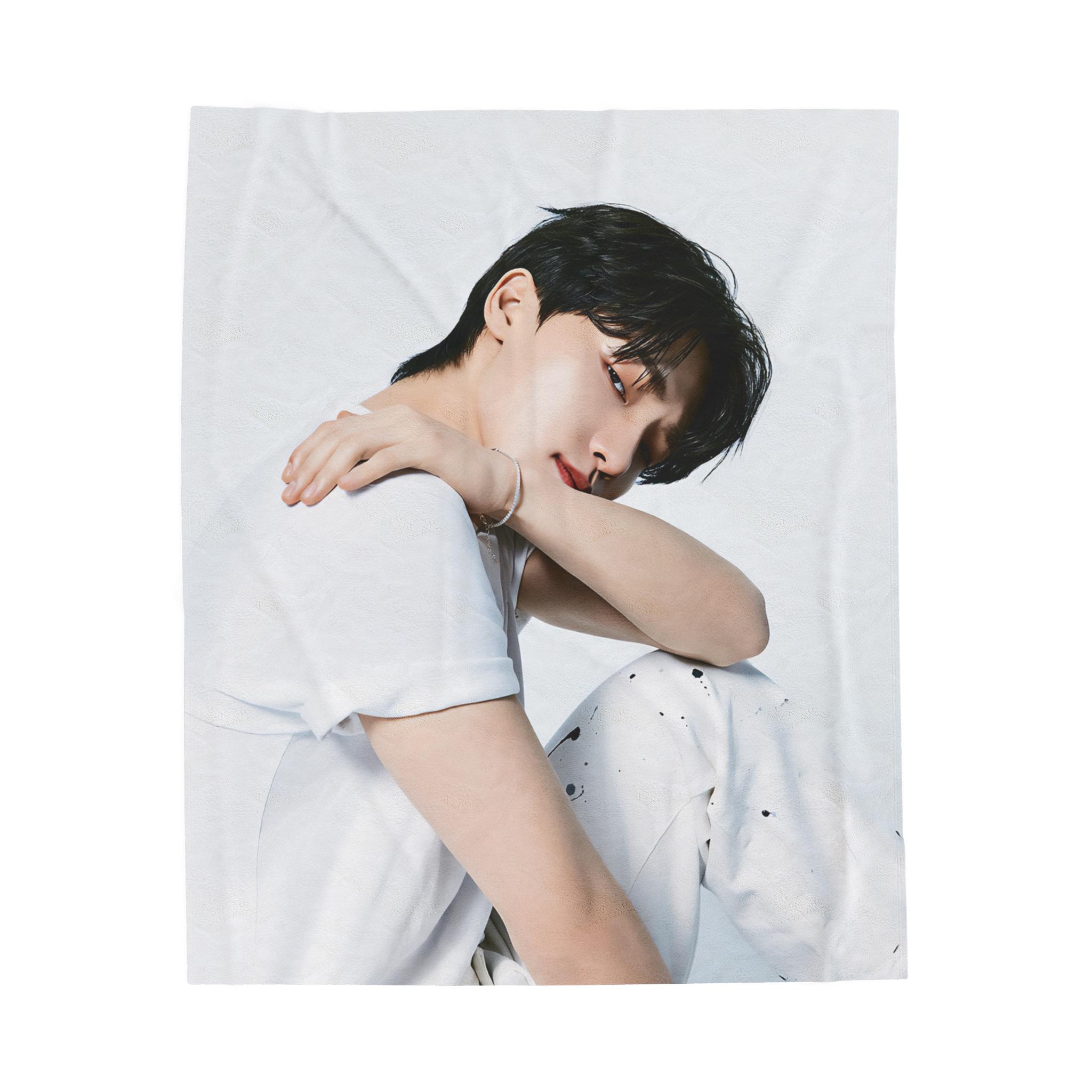 Seventeen Dino - Etsy