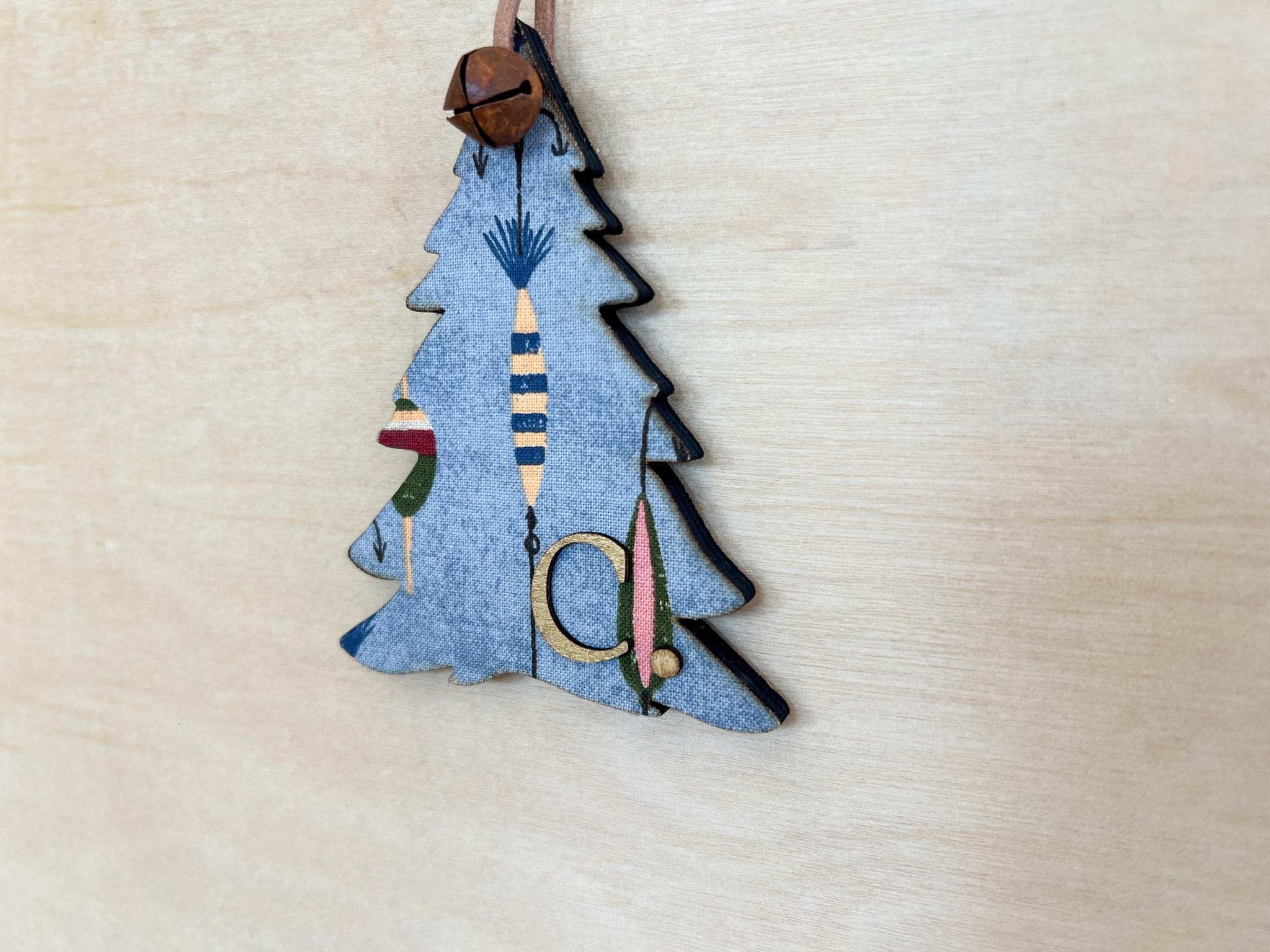 Télécharger Peinture aquarelle d'un sapin de Noël coloré PNGs En Ligne - Creative Fabrica