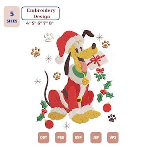 Puede incluir: Un diseño de bordado que muestra a un perro amarillo con traje y gorro de Papá Noel rojo y blanco, sosteniendo un regalo en la boca. El diseño incluye acebo, muérdago, adornos rojos y huellas de patas, con el texto 5 TAMAÑOS 4" 5" 6" 7" 8".