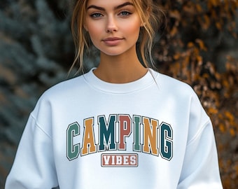 Camping Vibes-sweater | Retro-letters, outdooravontuur met ronde hals