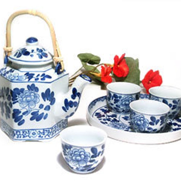 Asian Peony Tea Set (Teapot with 4 tea cups)