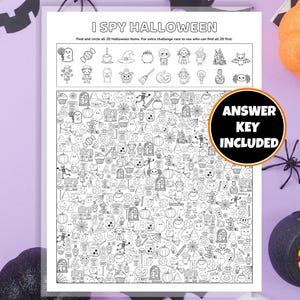 Pode incluir: Uma folha de atividades I Spy Halloween em preto e branco com uma grade de várias ilustrações temáticas, como fantasmas, abóboras e doces. O topo inclui instruções e um emblema laranja circular com o texto ANSWER KEY INCLUDED.