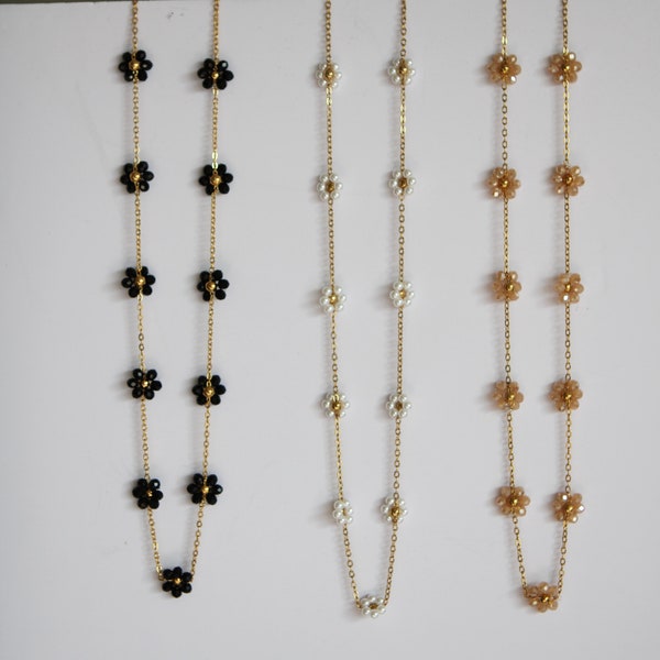 Smal flower chain, Gold plated stainless steel, jewelry chain, Imitation pearls flower chain, white, black, and beige, unfinished chain