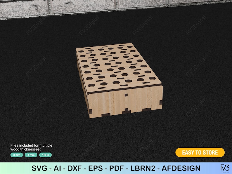 K&ouml;nnte beinhalten: Eine hellfarbene Holzkiste mit perforierter Oberseite und rechteckiger Form. Die Kiste hat eine Reihe von kreisf&ouml;rmigen und rechteckigen Aussparungen. Der Text "EASY TO STORE" ist sichtbar. Das Bild enth&auml;lt auch Text, der Dateiformate und Holzst&auml;rken angibt.