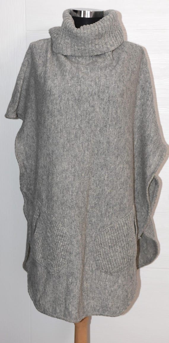 CUBUS ウール混ニット タートルネックポンチョ サイズ XS/S - Etsy 日本