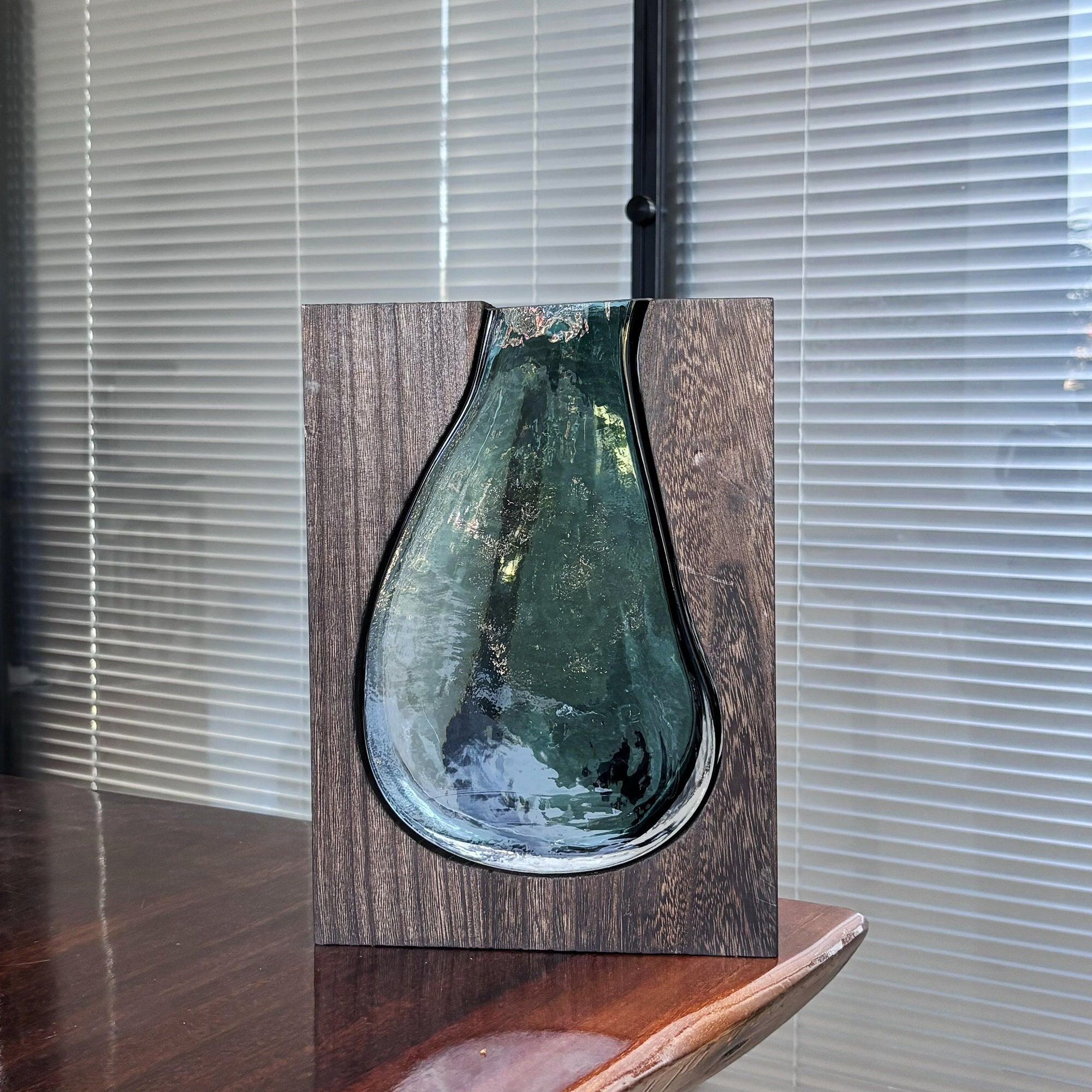 Modern Resin and Wood Vase Indoor Wood Epoxy Flower Pot / Planter