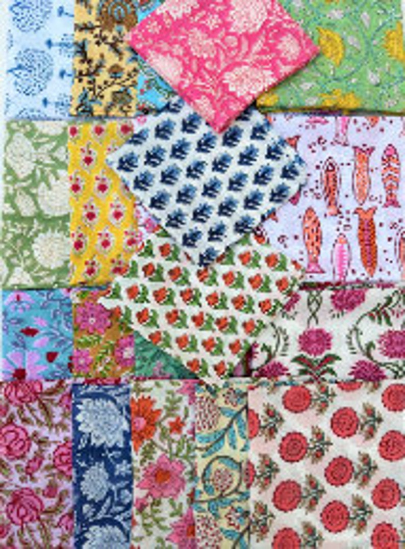 Puede incluir: Surtido de 18 cuadrados de tela coloridos con varios patrones florales y geom&eacute;tricos. Los cuadrados de tela est&aacute;n hechos de algod&oacute;n y son perfectos para acolchar, patchwork y otros proyectos de artesan&iacute;a.