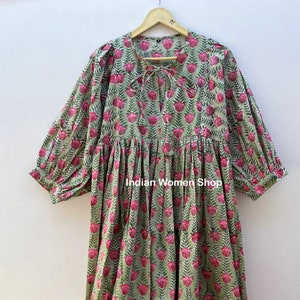 女性用フローラルハンドブロックプリントコットンサマードレス、ミディドレス、ミニドレス、サンドレス、マキシドレス、深いVネック、ストリングクロージャー付き