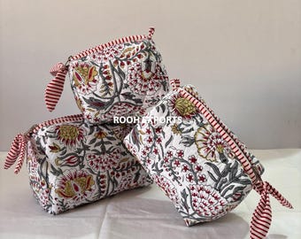 Floral Block Printed Quilted cosmetic pouch set | Cosmetic and Toiletry Storage | Bath & Beauty | Kits Travel Cases | Waterproof Bag