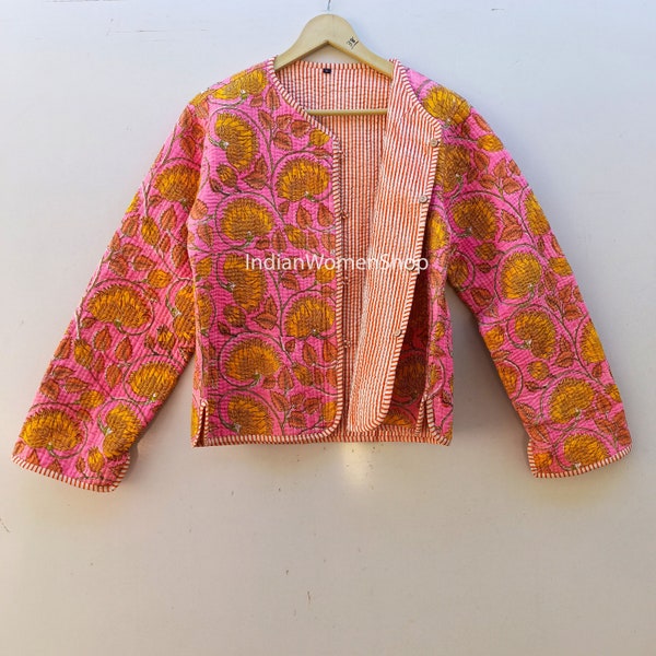 Rosa geblümte Steppjacke mit Blockdruck, kurzer Kimono, Damenbekleidung, Baumwollmantel, Stoff-Blazer mit Blumendruck