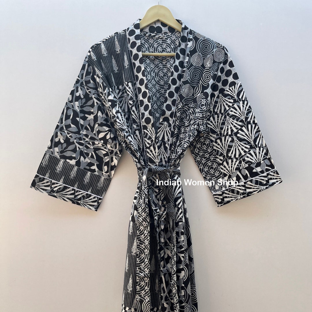 Black Patch Print Kimono Robe, Resort Wear, Lounge Wear, Honeymoon Wear ...