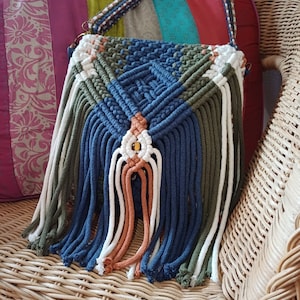 Sac Bandoulière Boho Chic en Macramé 4 couleurs Plastron couleur Jeans