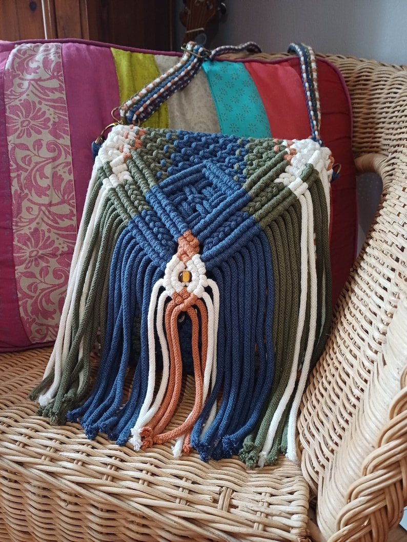 Sac Bandoulière Boho Chic en Macramé 4 couleurs Plastron couleur Jeans