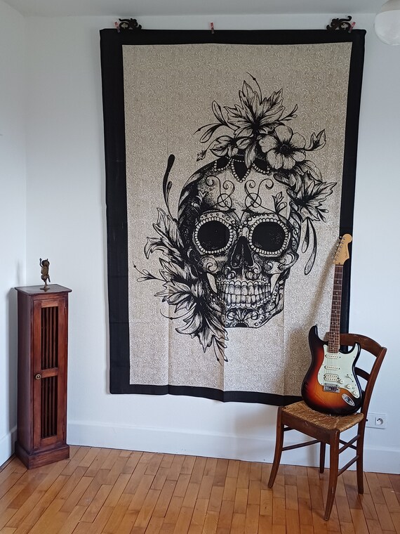 Tenture Murale Crâne Gothique Noir Et Blanc – 150x230 Cm – Décoration Halloween, Chambre, Salon – Style Vintage