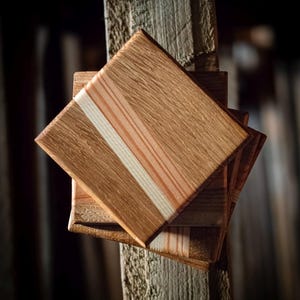 Sous-verres uniques en bois de récup