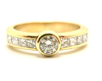 18k Yellow Gold Solitaire Ring with Diamonds, 18k Yellow Gold Ring, yellow gold solitaire ring, diamond solitaire ring, solid gold ring