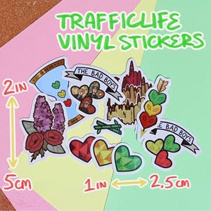 Könnte beinhalten: Ein Set mit 10 Vinyl-Aufklebern mit verschiedenen Designs, darunter Herzen, Blumen und ein Schloss. Die Aufkleber sind 5 cm groß und perfekt, um Laptops, Wasserflaschen und anderen Oberflächen eine persönliche Note zu verleihen.