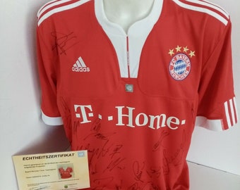 Bayern Munich jersey 09/10 team signed football Bundesliga autograph Adidas XL