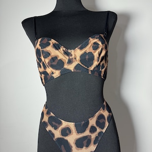 Leoparden-Mesh-Wäsche-Set mit hoher Taille und transparentem Leoparden-BH Optional Strumpfband