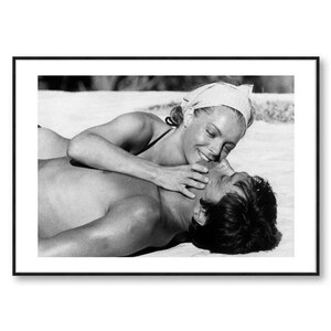 Fotoposter van Romy Schneider en Alain Delon in de film La Piscine in 1968 print op 260g/m2 glanzend fotopapier afbeelding 5