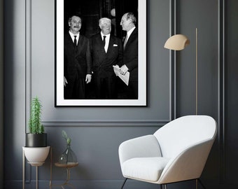 Photo Affiche de Brassens, Gabin et Bourvil en 1967 - tirage sur papier photo lustré 260g/m2