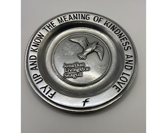 Plato de peltre antiguo de 6 pulgadas con la gaviota de Jonathan Livingston, de Wilton Armedale.