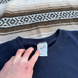 Men's Vintage 90's Nike Essential Navy Blue Crewneck Pullover Sweatshirt Sz XL image 4