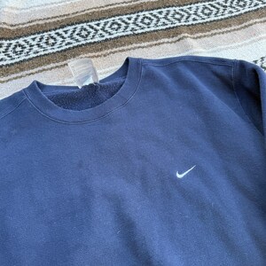 Men's Vintage 90's Nike Essential Navy Blue Crewneck Pullover Sweatshirt Sz XL image 6