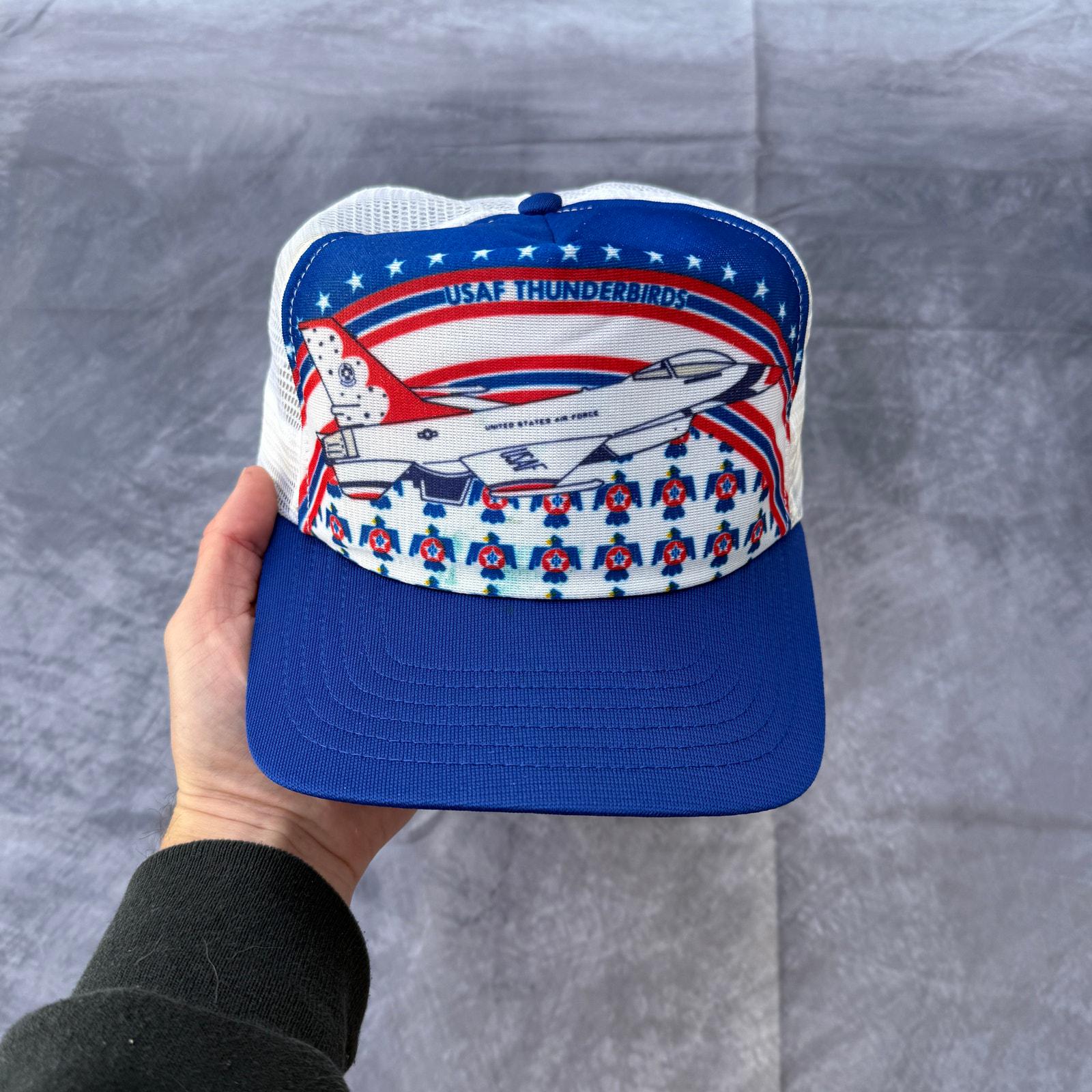 Vintage 80's USAF US Air Force Thunderbirds White Blue Trucker