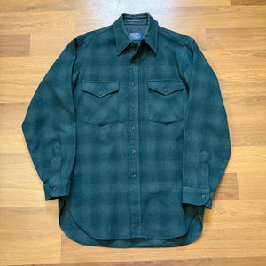 Men's Vintage Pendleton Outdoors Man Green Wool Guide Flannel Shirt Sz Medium image 1