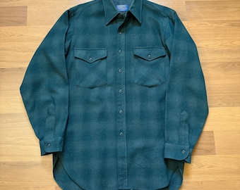 Men's Vintage Pendleton Outdoors Man Green Wool Guide Flannel Shirt Sz Medium