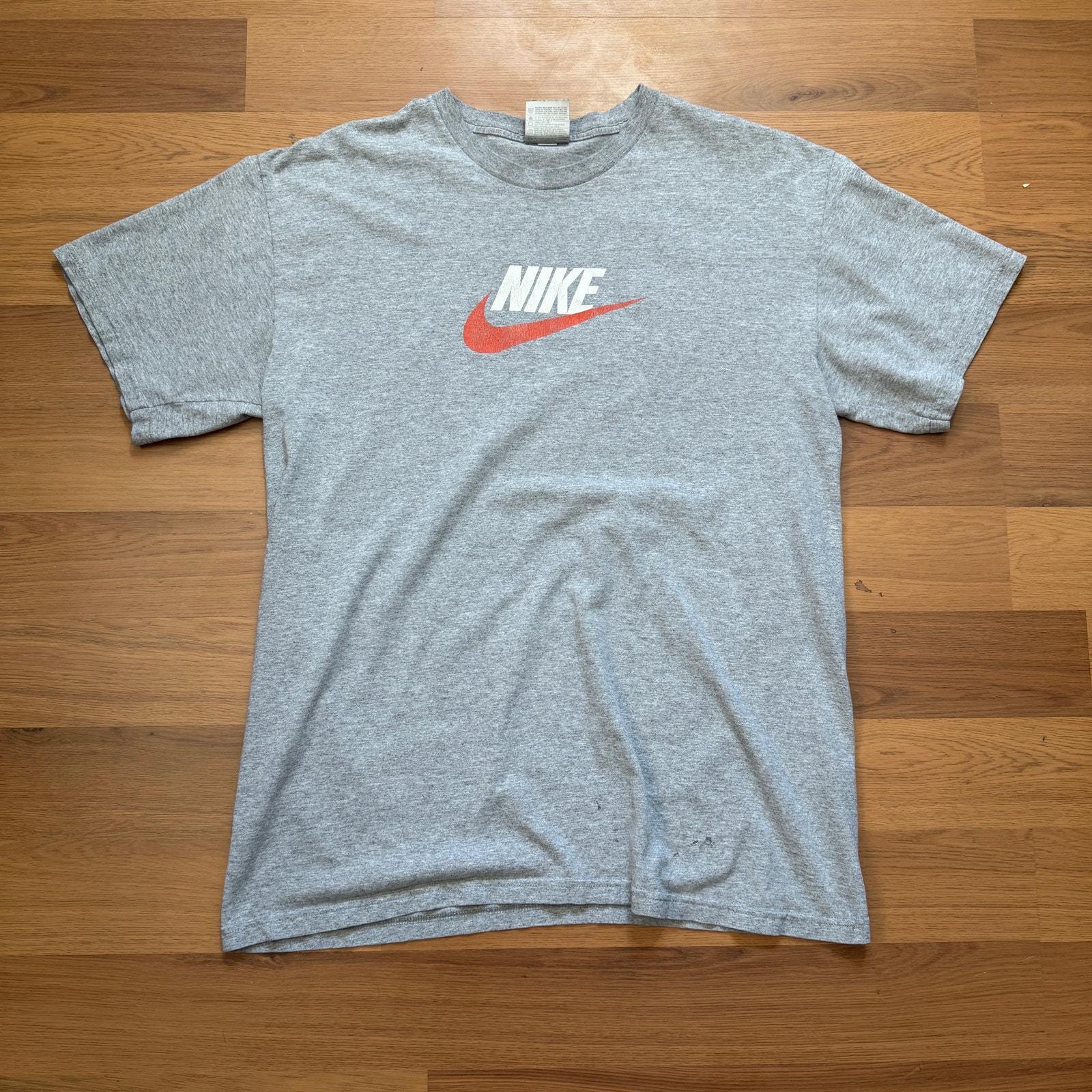 Men's Vintage 20000's Nike Air Heather Gray Orange Swoosh Logo Tee