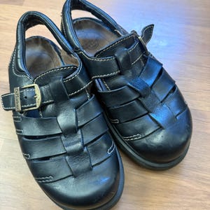 Men\'s Size 10 DR. MARTENS Black Leather Closed Toe Fisherman Sandals Barely Worn 8092 Leather Fisherman Sandals in Black | Dr. Martens main image 3