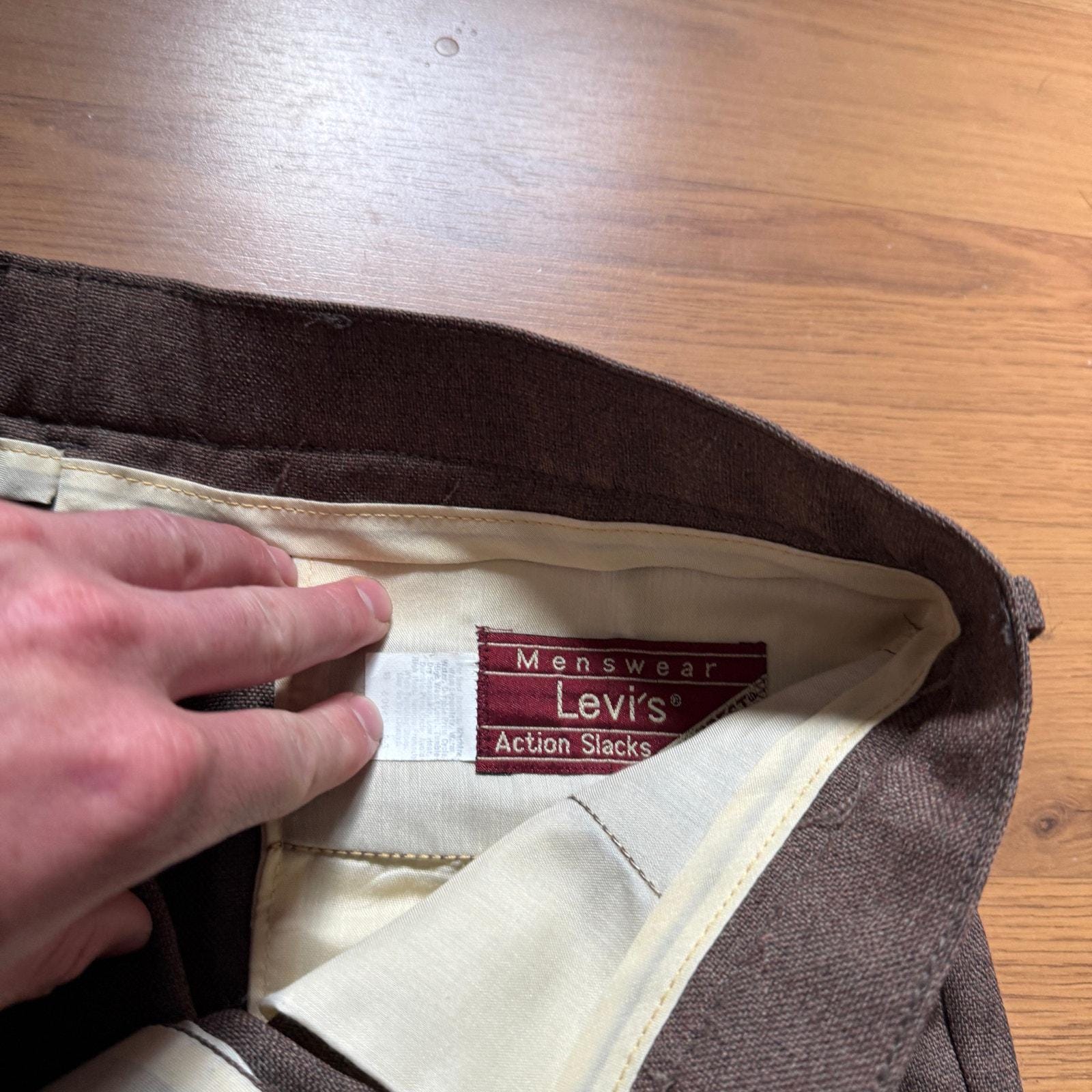Men's Vintage 80's Levi's Action Slacks Brown Polyester Pleated