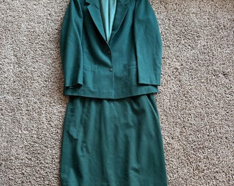 Women's Vintage 80's Pendleton Dark Green Wool Full Suit Skirt Set Sz 12 Large