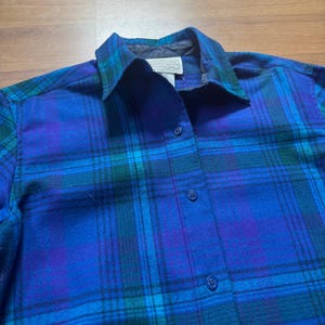 Women's Vintage 80's Pendleton Purple Blue Green Wool Flannel Shirt Sz 10 Medium image 2