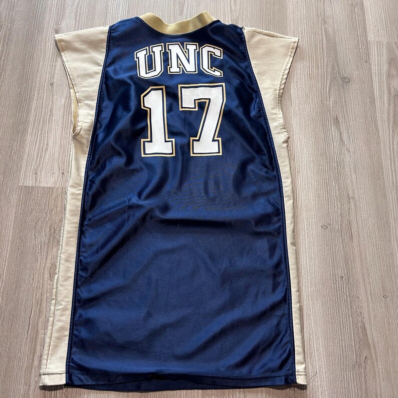 Vintage Women’s UNC Northern Colorado Bears Basketball Volleyball Jersey Sz S image 4