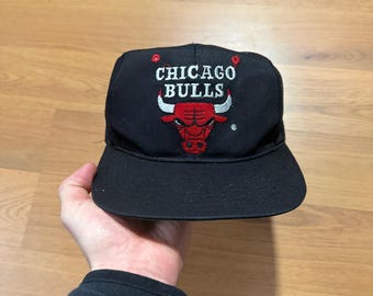 Vintage 90's Chicago Bulls Michael Jordan Black Red Basketball Snapback Hat Cap