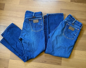 Lote de 2 pantalones vaqueros Wrangler Western Denim azules vintage de hombre de los años 80, talla 34 x 28, fabricados en EE. UU.
