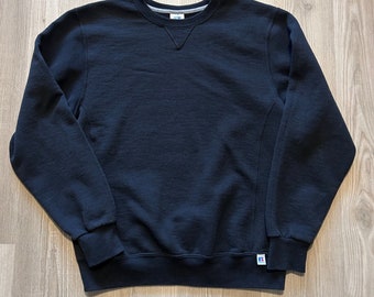 Vintage Russell Athletic Black Blank Essential Crewneck Pullover Sweatshirt Sz M