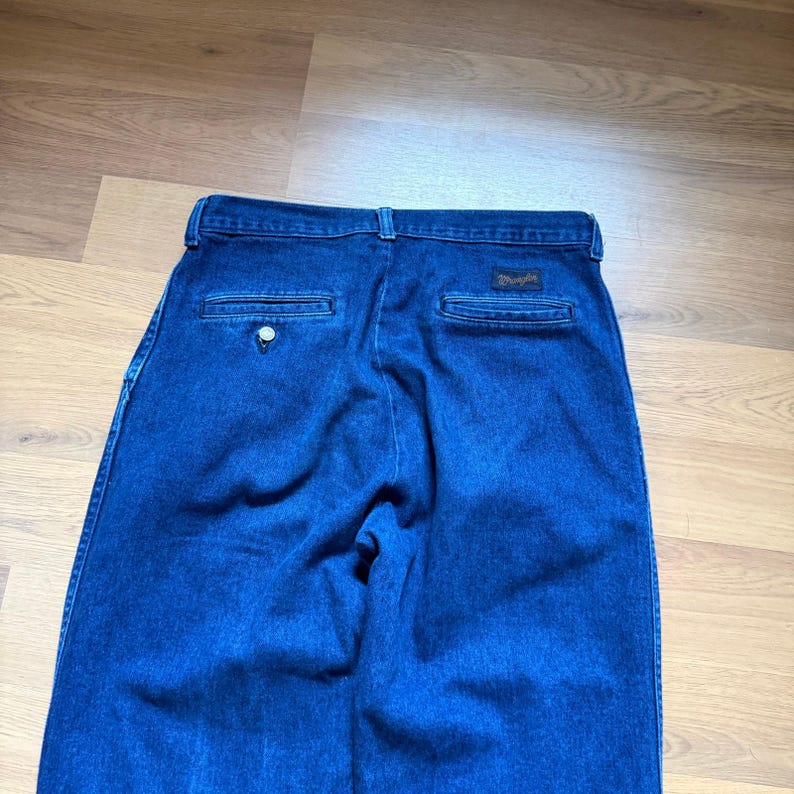 Vintage Wrangler jaren 90 dames Wrangler hoog getailleerde donkerblauwe denim westernjeans 30 x 32 afbeelding 5