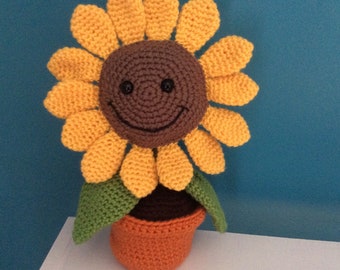 Zonnebloem lachend gezicht haak, zonnevriend knuffel in pot, amigurumis, huisdecoratie cadeau, housewarming decor