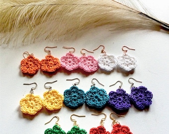 Crochet flower earrings, pretty floral jewelry in various colors at low prices, hippie earrings, gift for daughter or mother.