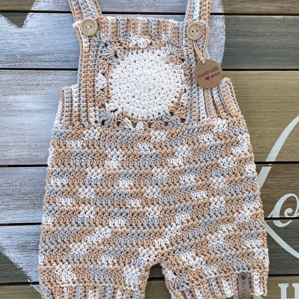 Salopette au crochet pour bébé en crème, gris, beige