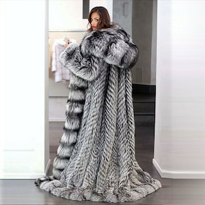 Silver fox hoodie long coat top quality Saga royal