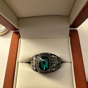 USF South Florida Bulls Green Gold Class Ring Etsy
