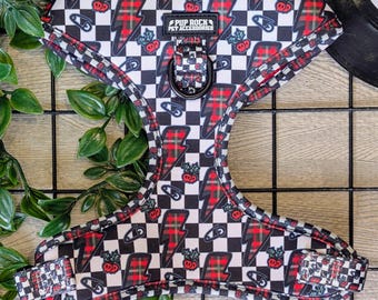 Merry Mosh-Mas, fully adjustable dog harness with soft red mesh lining