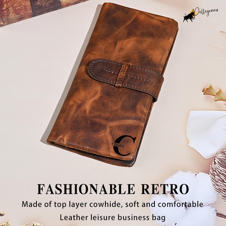 Handcrafted elegance: British-inspired long wallet in durable crazy horse leather. Add a name for the perfect personal touch.
#MensAccessories #LeatherLove #GiftGuide #PersonalizedLeather #UniqueGifts